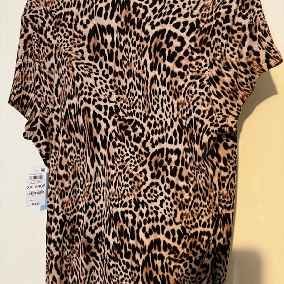 NWT INC BLOUSE TOP WITH V-NECK IN TIMELESS ANIMAL cheatah PRINT SZ 2X - Picture 3 of 4